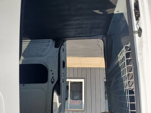 Used 2021 Nissan NV200 SV w/ Back Door Glass Package image 11