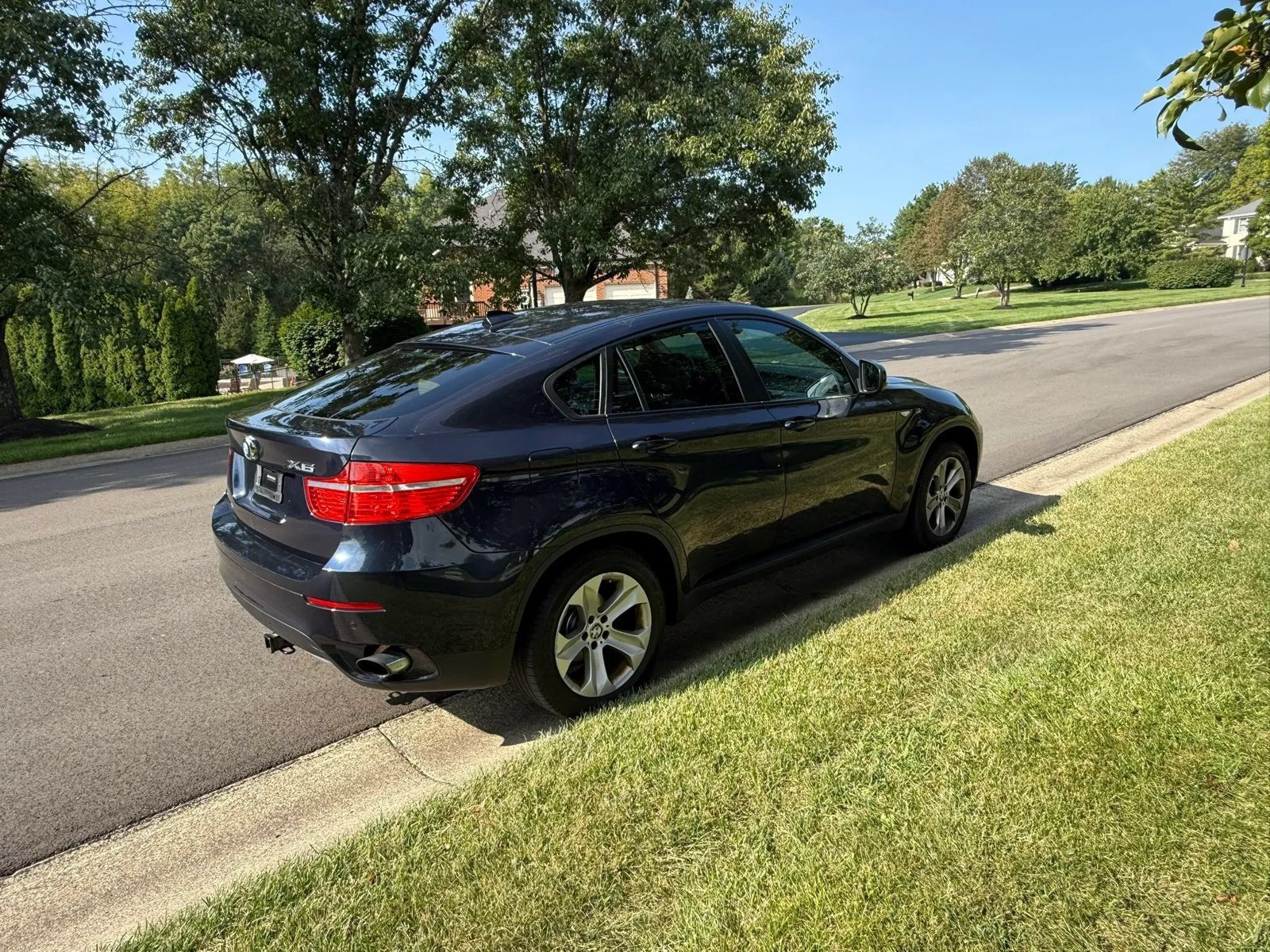 Used 2011 BMW X6 xDrive35i w/ Technology Pkg AWD/4WD image 6