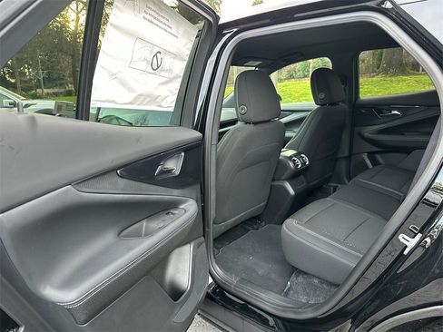 New 2025 Chevrolet Blazer EV LT image 16