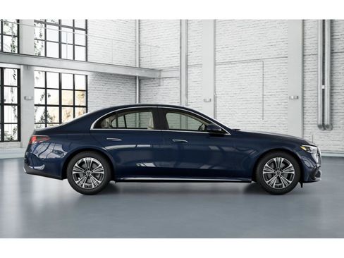 New 2026 Mercedes-Benz E 350 4MATIC Sedan image 16