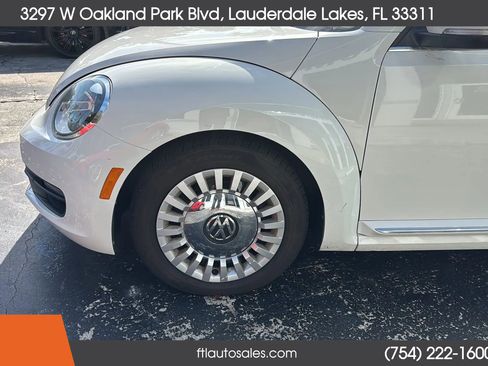 Used 2014 Volkswagen Beetle 2.5 image 14