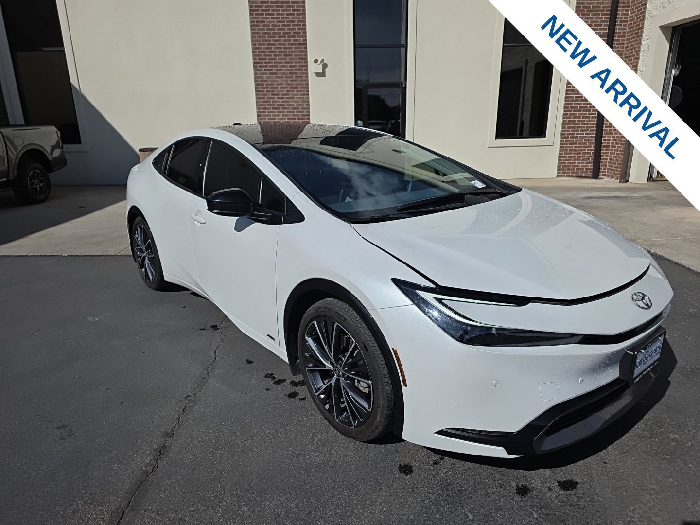 Used 2024 Toyota Prius XLE AWD/4WD image 1