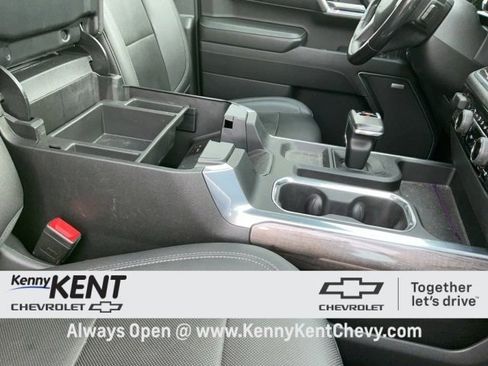 Certified 2022 Chevrolet Silverado 1500 LTZ w/ Technology Package image 21