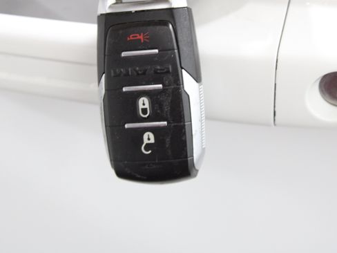 Used 2022 RAM 1500 Big Horn AWD/4WD image 19