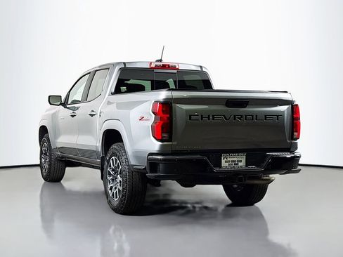 Certified 2025 Chevrolet Colorado Z71 w/ Technology Package AWD/4WD image 5