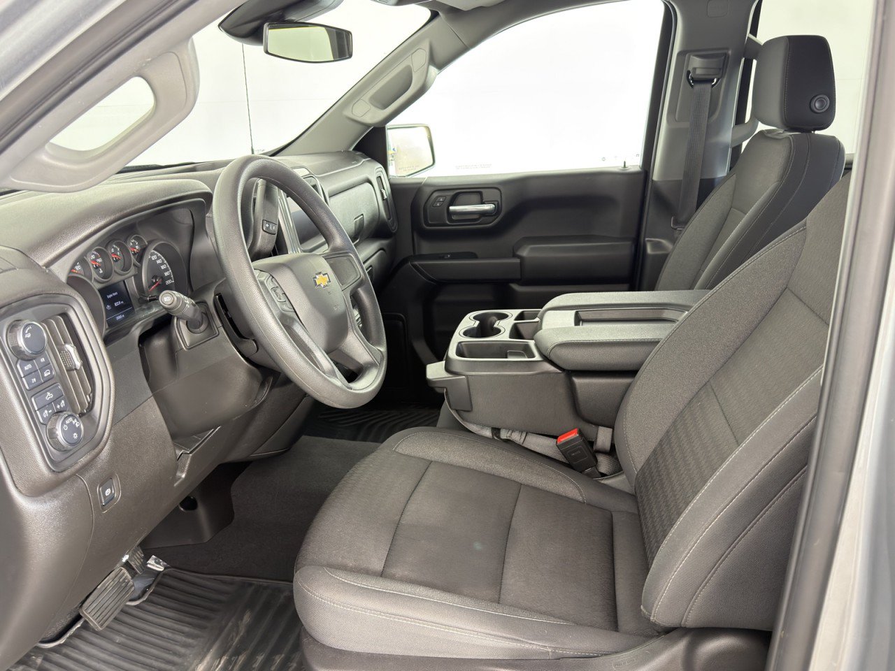 Used 2024 Chevrolet Silverado 1500 Custom AWD/4WD image 13