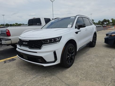 Certified 2023 Kia Sorento SX FWD image 5