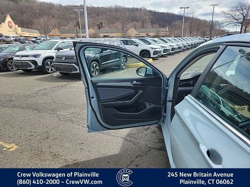 New 2026 Volkswagen Jetta SE FWD image 37