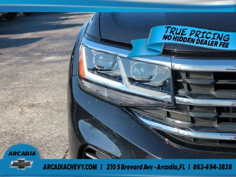 Used 2020 Volkswagen Atlas Cross Sport SE w/ Towing Package FWD image 10