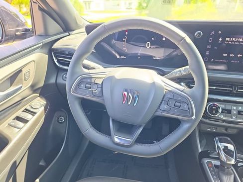 Certified 2025 Buick Envista Sport Touring w/ Convenience I Package FWD image 15