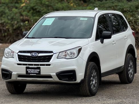 Used 2017 Subaru Forester 2.5i w/ Popular Package #2A AWD/4WD image 3