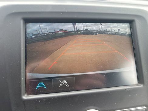 Used 2018 Chevrolet Equinox LT FWD image 16