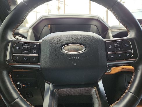 Used 2022 Ford Expedition Platinum RWD image 19