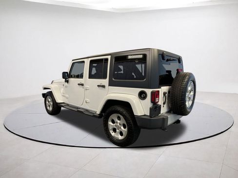 Certified 2015 Jeep Wrangler Unlimited Sahara w/ Dual Top Group image 4