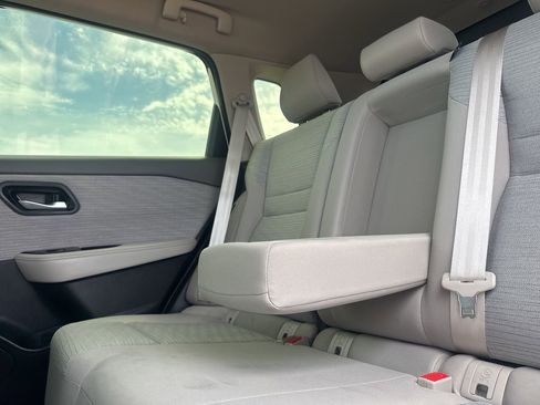 Certified 2023 Nissan Rogue SV AWD/4WD image 26