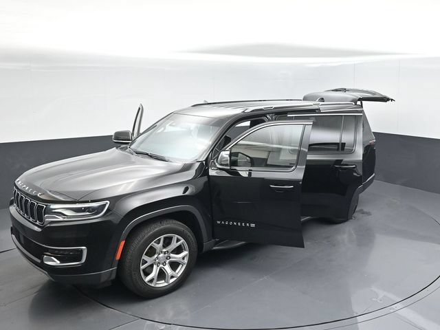 Used 2022 Jeep Wagoneer Series II AWD/4WD image 57