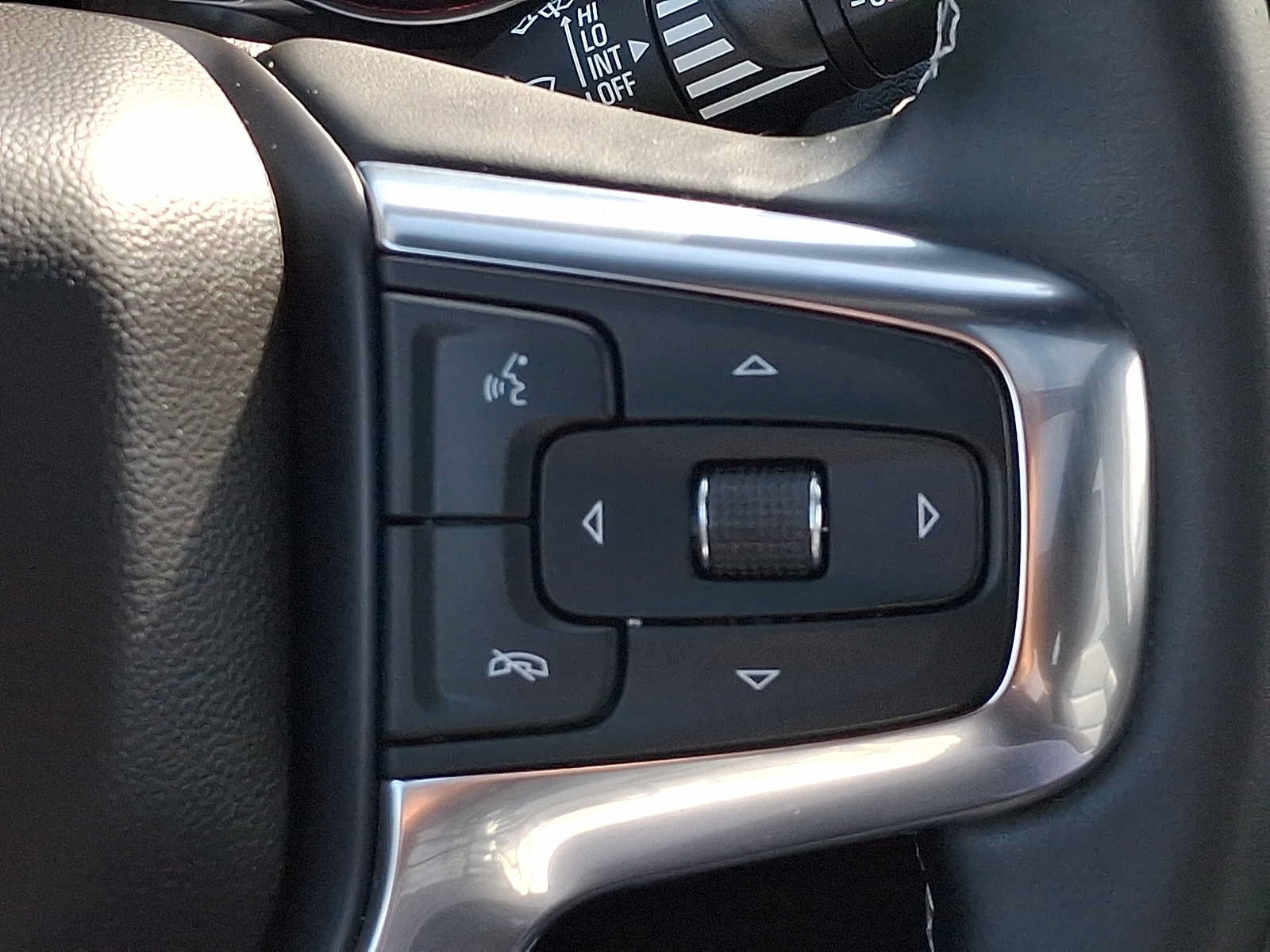 Used 2024 Chevrolet Blazer RS w/ Driver Confidence II Package AWD/4WD image 23