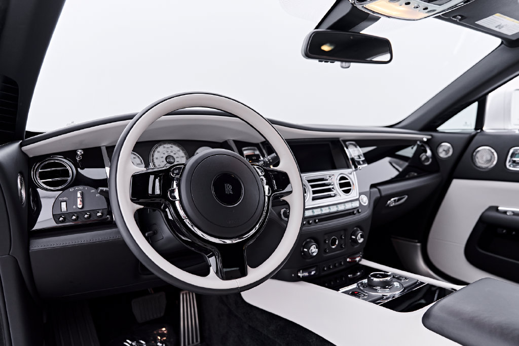 Used 2020 Rolls-Royce Wraith RWD image 3