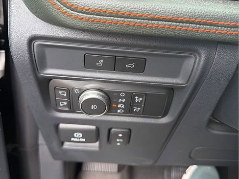 Used 2022 Ford Expedition Timberline image 10