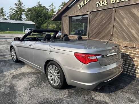 Used 2013 Chrysler 200 Limited FWD image 2