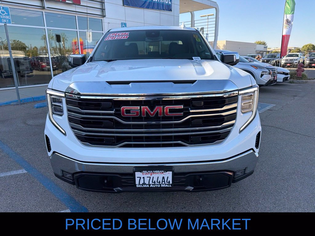 Used 2025 GMC Sierra 1500 SLT RWD image 2