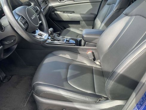 Used 2023 Kia Sportage EX image 17