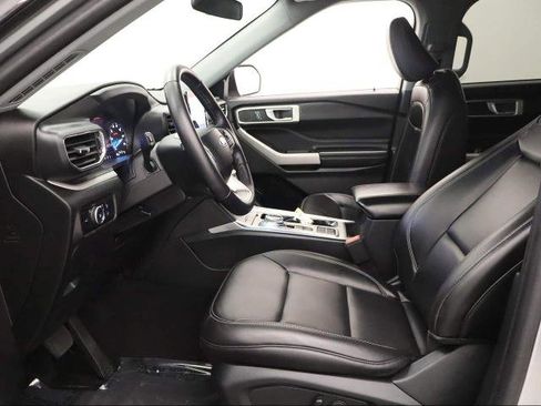 Certified 2023 Ford Explorer XLT w/ Equipment Group 202A image 24