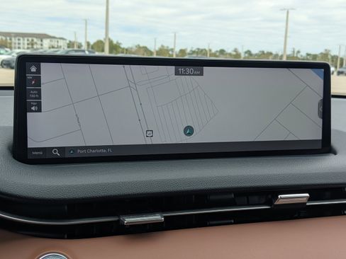 Used 2024 Genesis GV70 2.5T w/ Advanced Package image 28