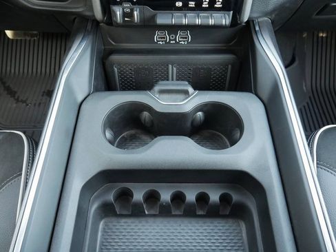 Used 2025 RAM 2500 Laramie w/ Night Edition image 24