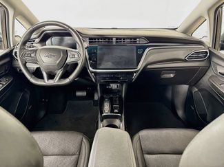 Used 2023 Chevrolet Bolt LT w/ Infotainment Package FWD video 3