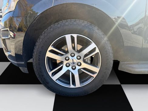 Used 2024 Ford Expedition Limited AWD/4WD image 14