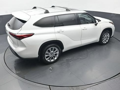 Used 2022 Toyota Highlander Limited AWD/4WD image 47