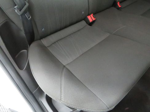 Used 2018 Ford Focus S image 35