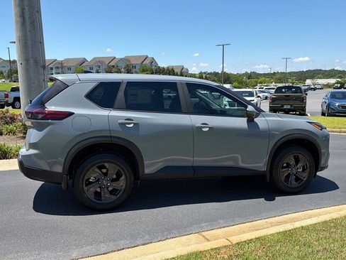 New 2026 Nissan Rogue SV w/ Cold Weather Package FWD image 7