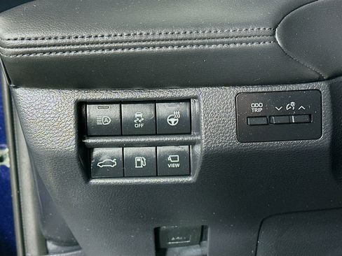 Used 2021 Toyota Avalon Limited w/ Advanced Safety Package image 10