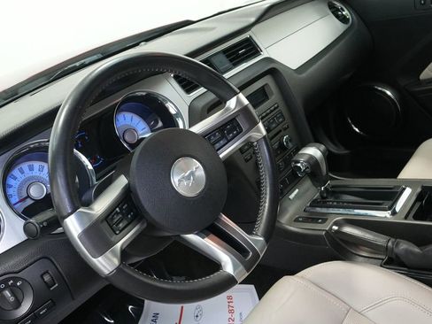 Used 2012 Ford Mustang Premium image 12
