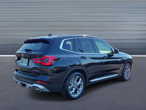 Used 2024 BMW X3 sDrive30i w/ Premium Package image 3