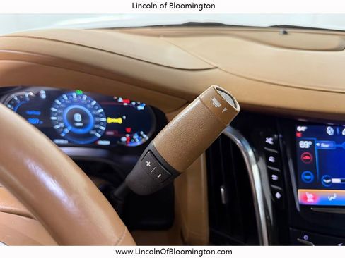 Used 2016 Cadillac Escalade ESV Platinum AWD/4WD image 42