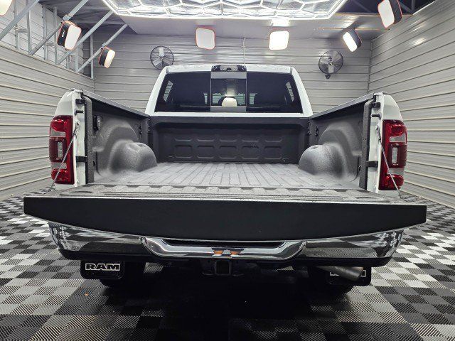 Used 2022 RAM 2500 Tradesman w/ Towing Technology Group AWD/4WD image 11