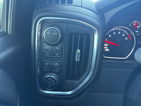 Used 2020 Chevrolet Silverado 1500 RST AWD/4WD image 34