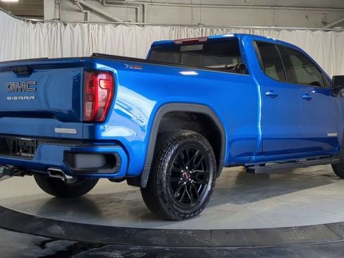 Used 2023 GMC Sierra 1500 Elevation w/ Preferred Package AWD/4WD image 10
