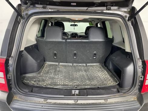 Used 2015 Jeep Patriot High Altitude AWD/4WD image 13