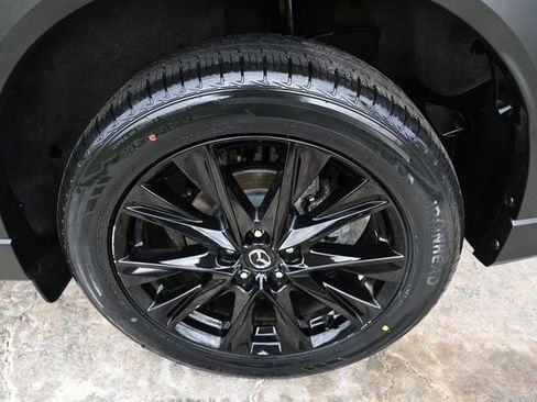 Used 2023 MAZDA CX-5 Carbon Edition image 13