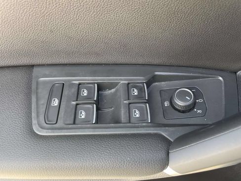 Used 2020 Volkswagen Tiguan SEL AWD/4WD image 18