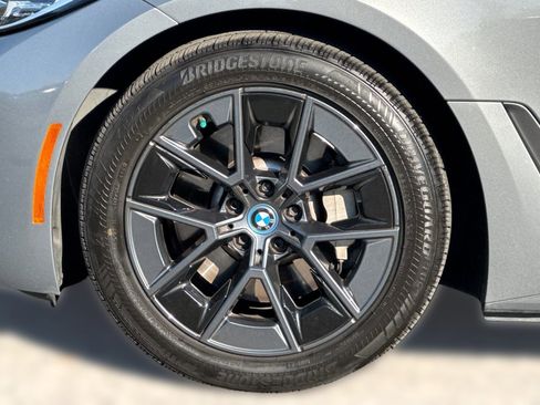 Used 2023 BMW i4 eDrive35 w/ Premium Package image 11