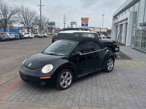 Used 2007 Volkswagen Beetle Convertible w/ Package 2 image 15