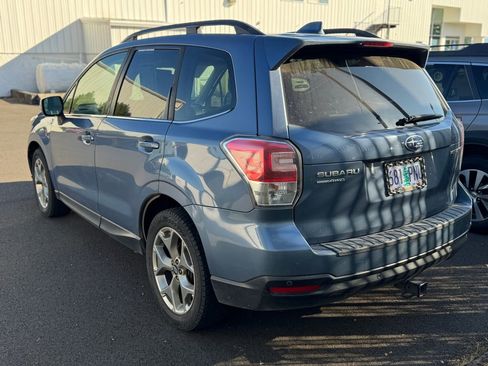 Used 2018 Subaru Forester 2.5i Touring w/ Popular Package #2 AWD/4WD image 2