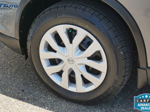 Used 2018 Nissan Rogue S AWD/4WD image 14