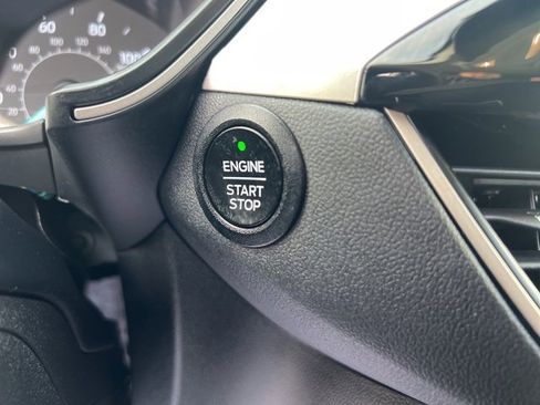 Used 2022 Ford Escape SEL image 30