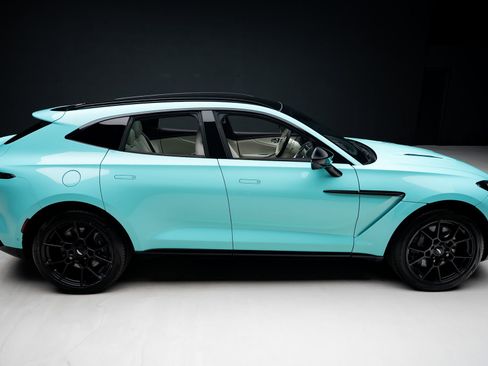 Used 2023 Aston Martin DBX AWD/4WD image 18